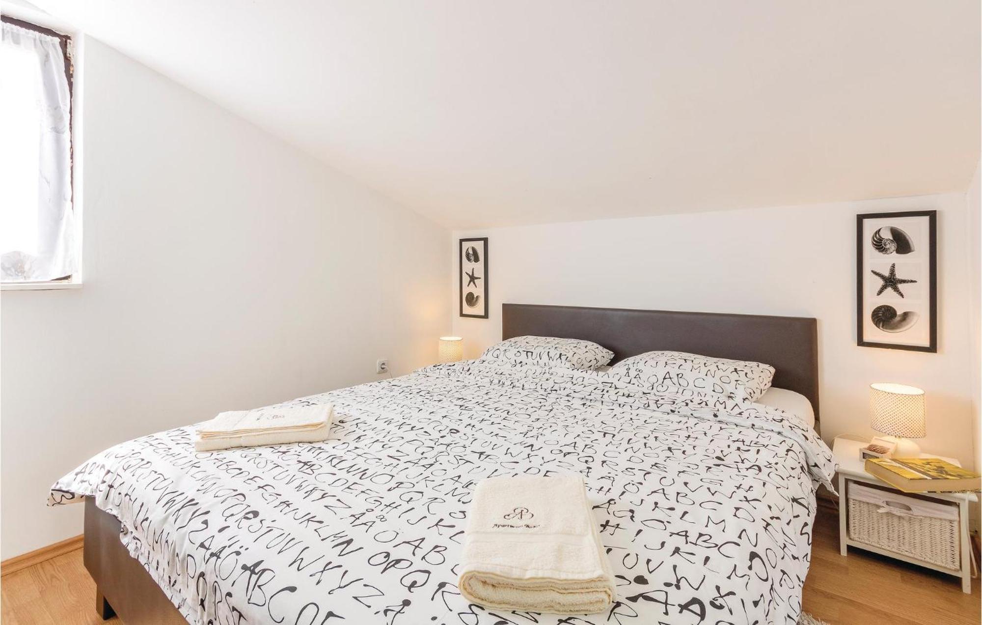 Amazing Apartment In Medulin With Wifi Екстер'єр фото